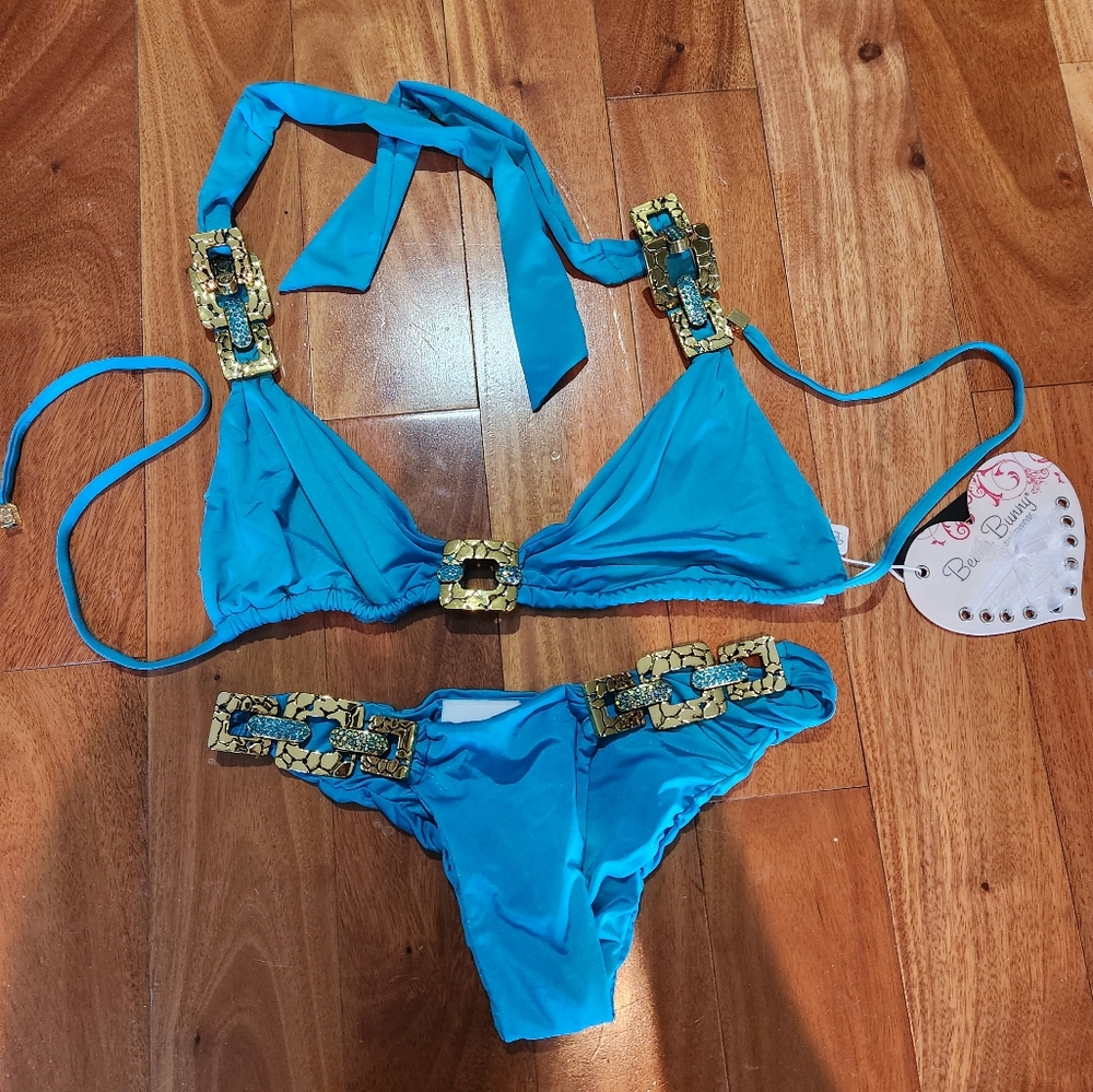 Beach Bunny Triple Crown Bikini New